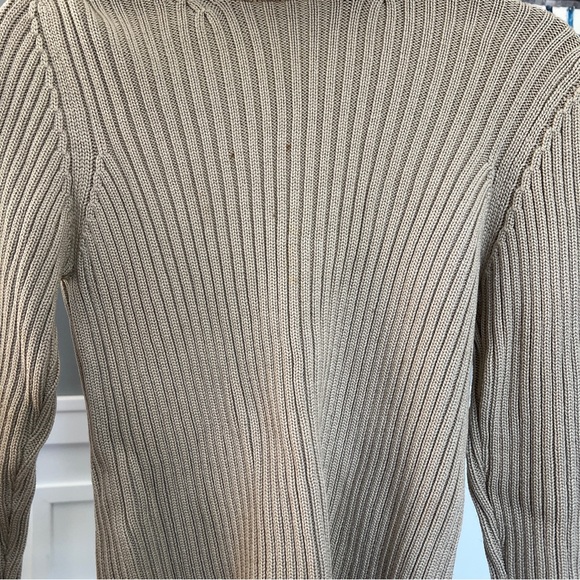 GUCCI Wool, Silk, and Cashmere Turtleneck Sweater - Picture 7 of 9